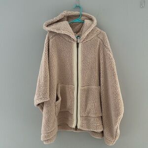 FREE PEOPLE Sherpa full zip hoodie poncho size M/L